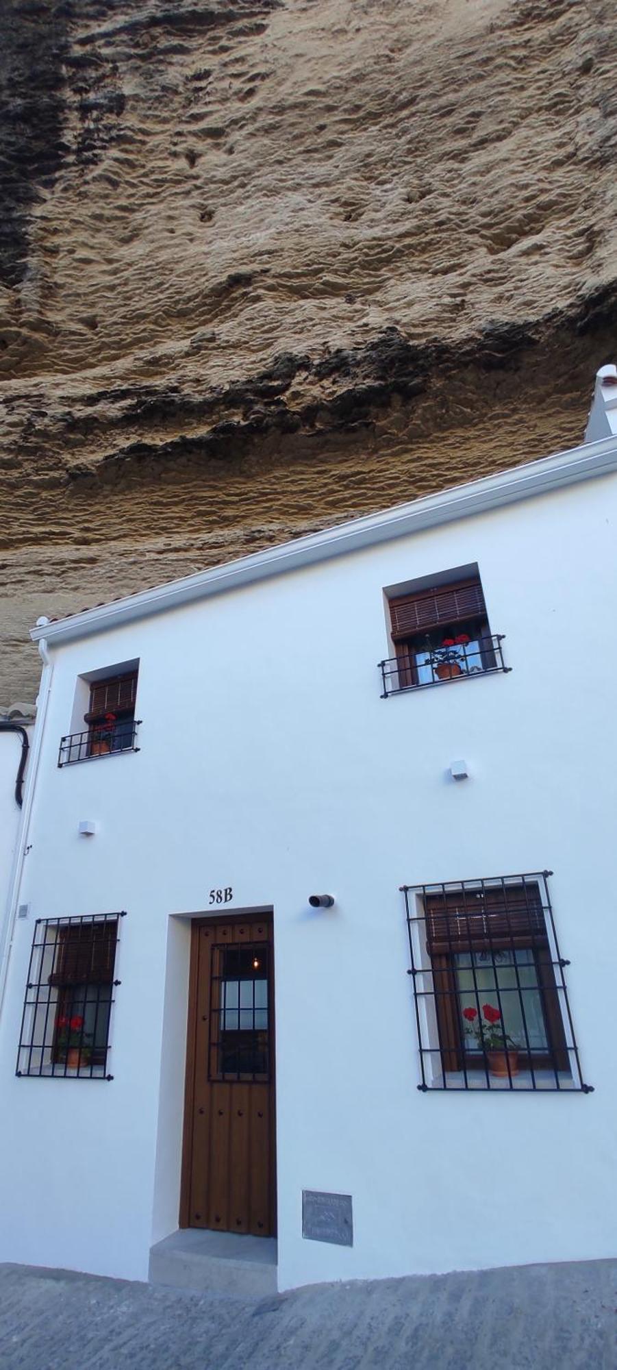Casa Cueva Las Chicas Del Puente Setenil De Las Bodegas Eksteriør bilde