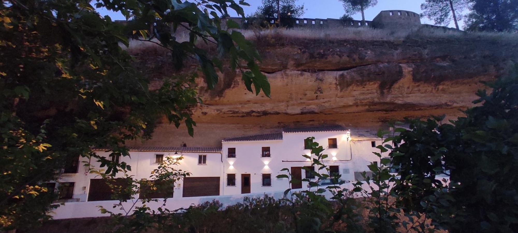 Casa Cueva Las Chicas Del Puente Setenil De Las Bodegas Rom bilde